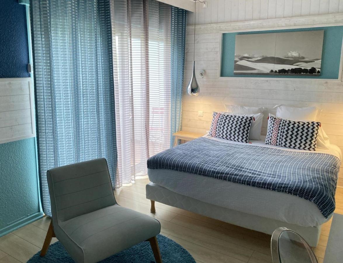Hotel Saint-Clair, Cote Plage Ла-Гранд-Мот Экстерьер фото