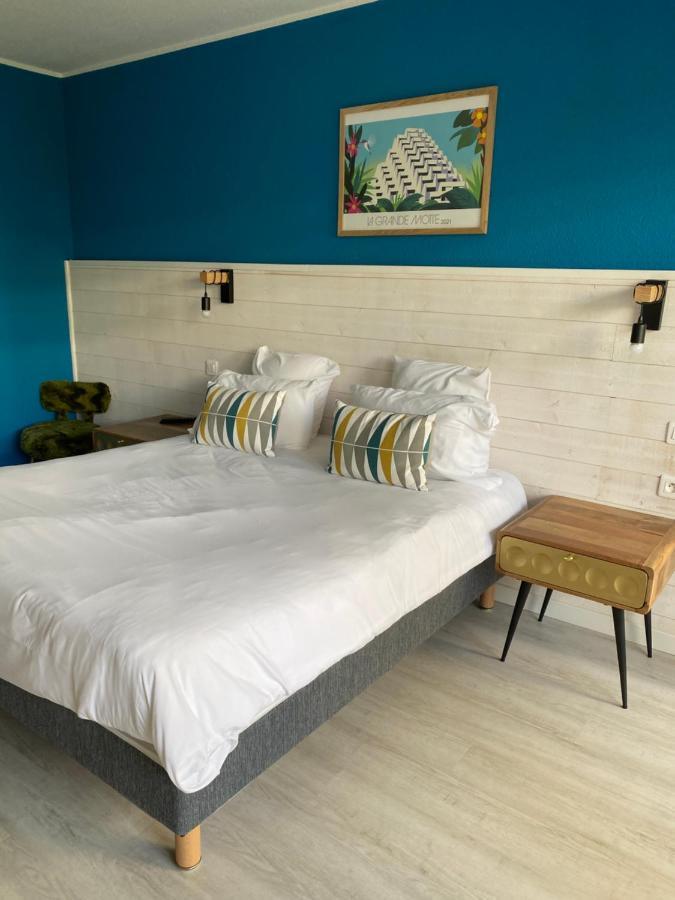 Hotel Saint-Clair, Cote Plage Ла-Гранд-Мот Экстерьер фото