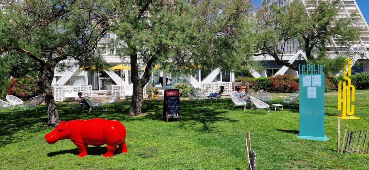 Hotel Saint-Clair, Cote Plage Ла-Гранд-Мот Экстерьер фото