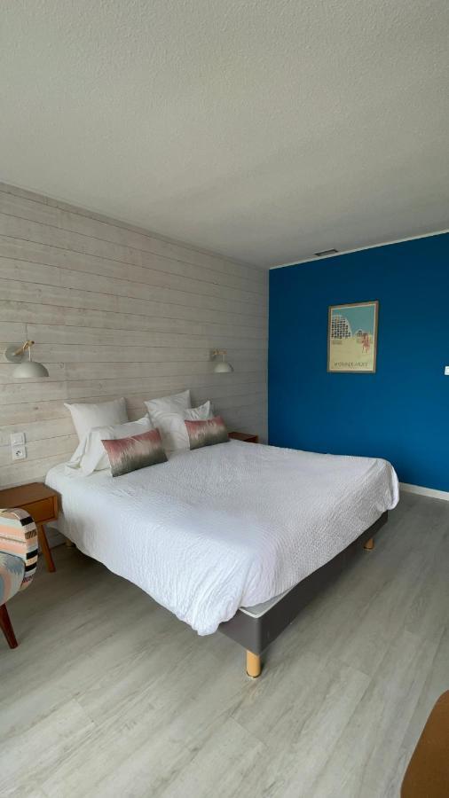 Hotel Saint-Clair, Cote Plage Ла-Гранд-Мот Экстерьер фото