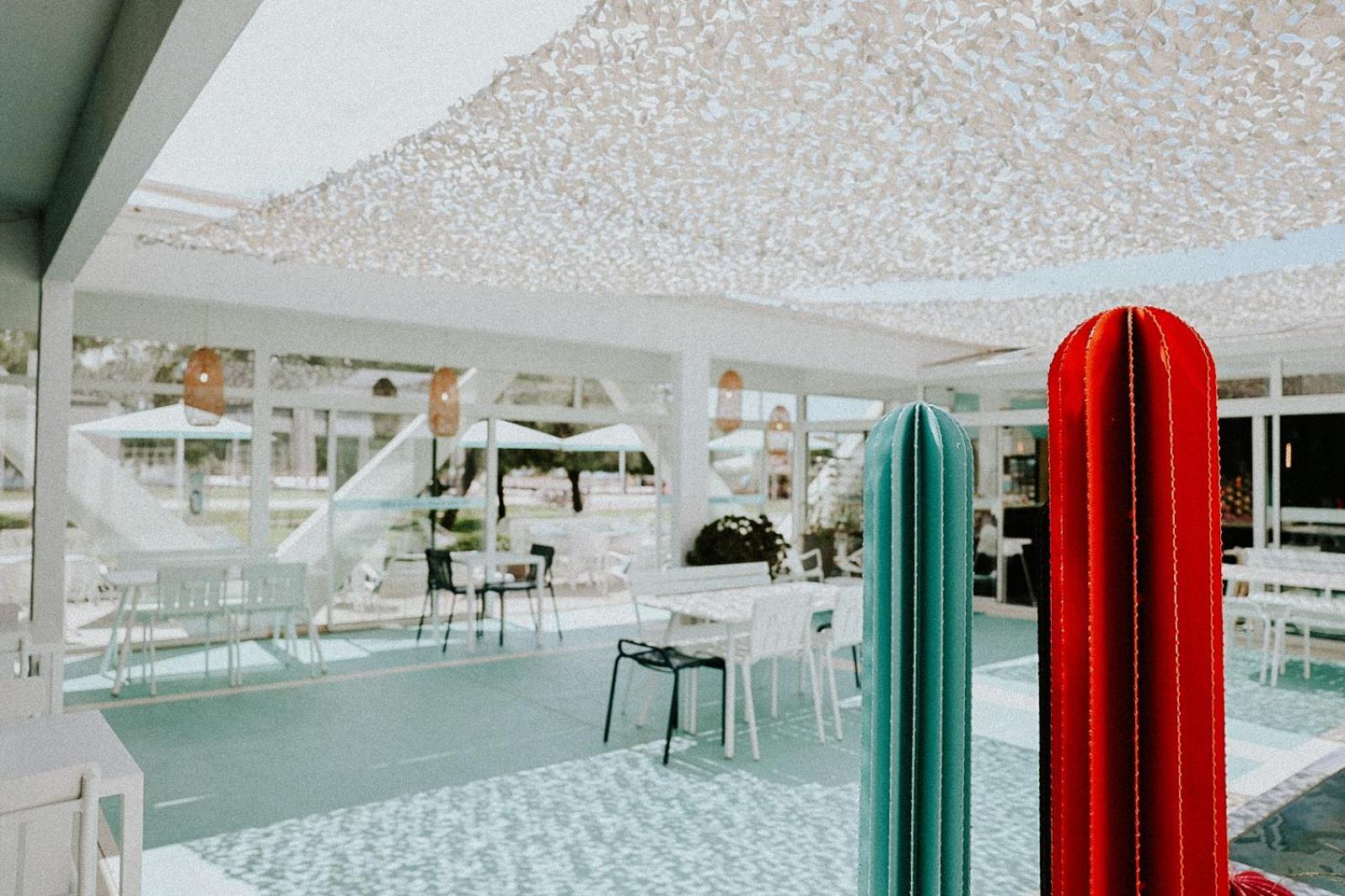 Hotel Saint-Clair, Cote Plage Ла-Гранд-Мот Экстерьер фото